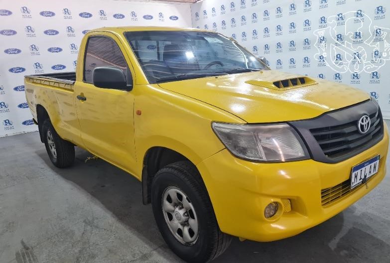 toyota-hilux-leilao-veiculos-retomados-finaciamento