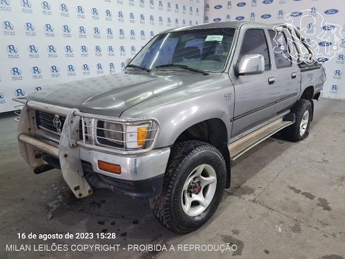 TOYOTA-HILUX-SRX-2.8-4X4-CD-OPORTUNIDADE-LEILÃO-DESCOMPLICADO-MILAN-LEILÕES-BANCO-RECUPERADO-FINANCIAMENTO