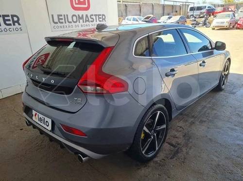 VOLVO-V40-T5-RDESIGN-OPORTUNIDADES-INVESTIMENTO-LEILÃO-DESCOMPLICADO-GRUPO-LEILO-MASTER