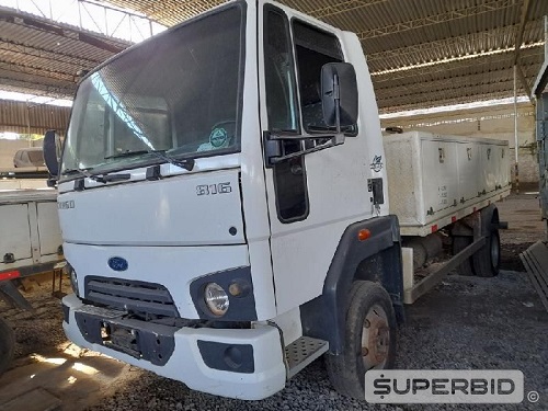 CAMINHÃO-FORD-CARGO-816-S-OPORTUNIDADE-LEILÃO-DESCOMPLICADO-FROTA