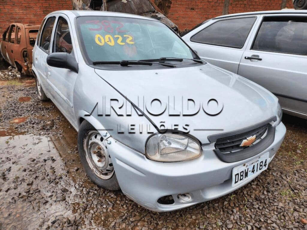 chevrolet-corsa-milenium-2001-2002-oportunidade-investimento-leilão-online