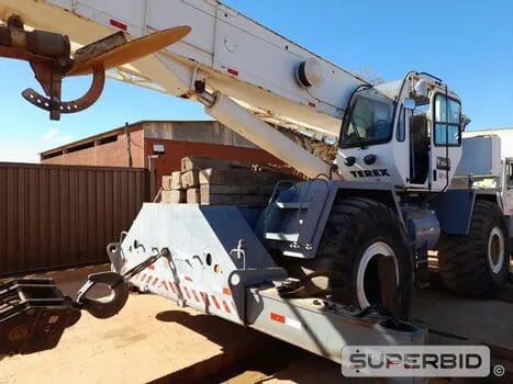 guindaste-de-pneus-terex-rt555-4x4-2009-oportunidade-investimento-leilão-online