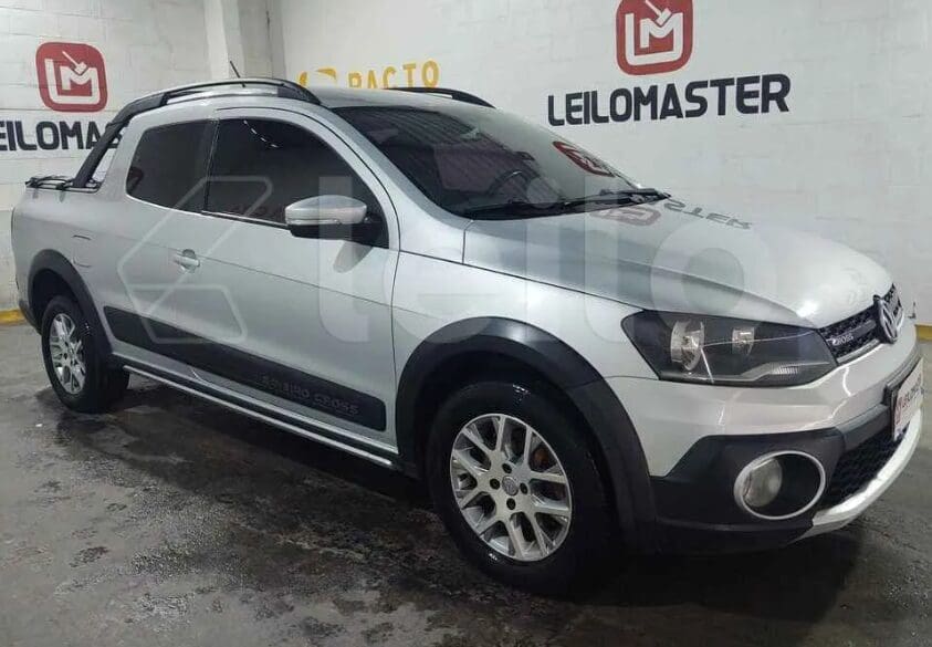 Volkswagen Saveiro Cabine Dupla Cross Prata, 2015/16