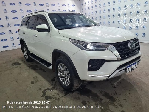 toyota-hilux-leilao-descomplicado-oportunidade