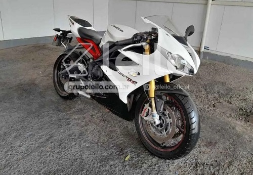 triumph-daytona-675r-leilao-descomplicado-oportunidade