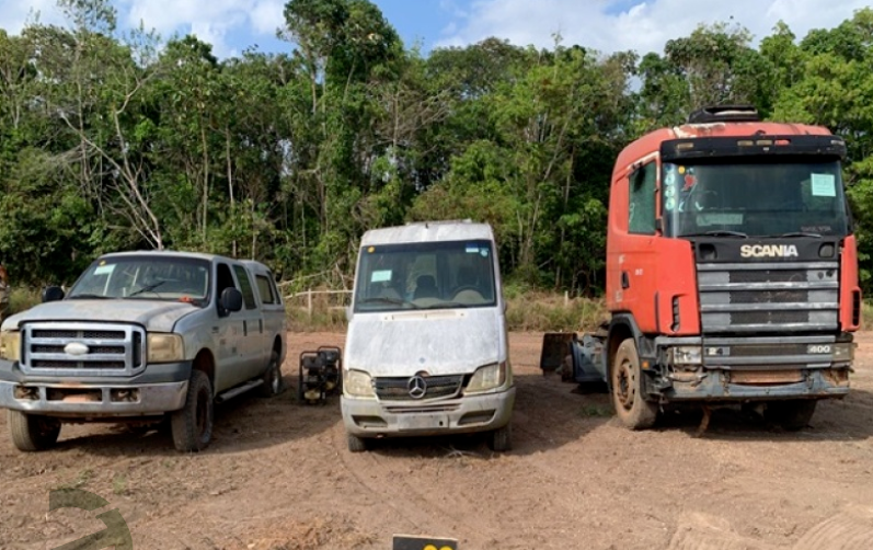 ford-f250-scania-sprinter-leilao-frota-exercito