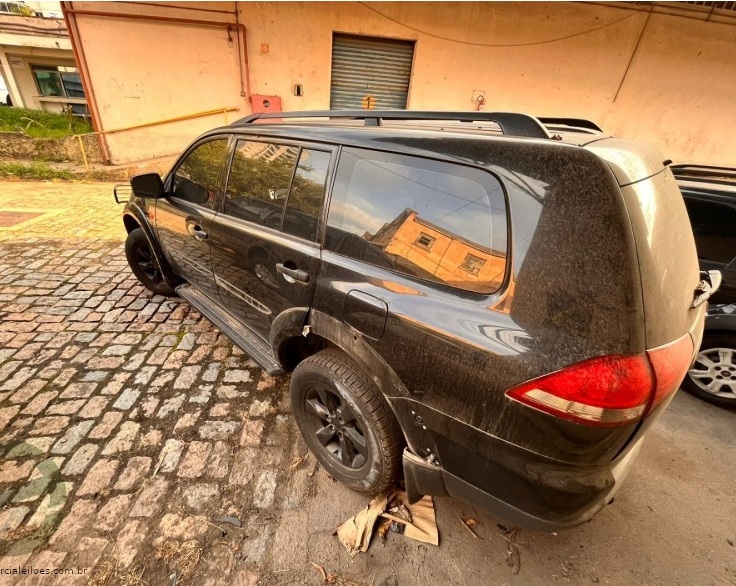 Pajero-dakar-4x4-diesel-leilao-policia-federal