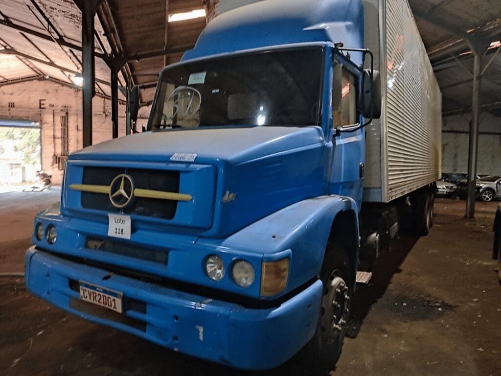 caminhão-mercedes-benz-l-1620-2002-oportunidade-investimento-leilão-online