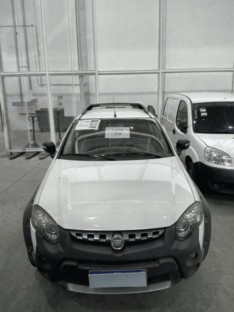 fiat-strada-adventure-2013-2014-oportunidade-investimento-leilão-online