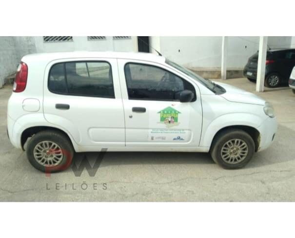 fiat-uno-vivace-1.0-2013-2014-oportunidade-investimento-leilão-online