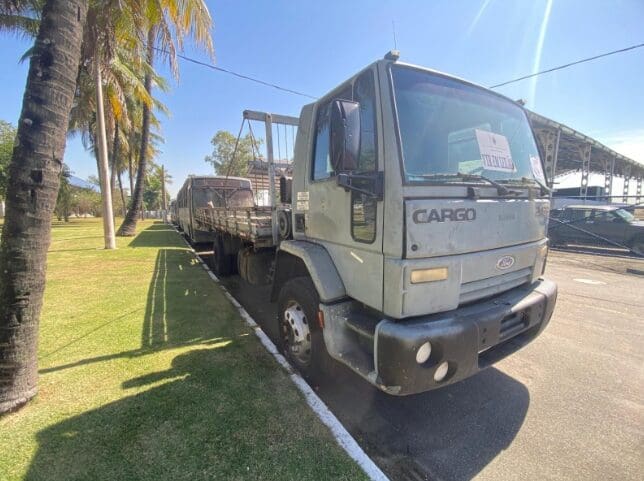 ford-cargo-2422-2008-2009-oportunidade-investimento-leilão-online