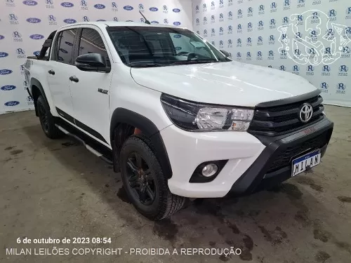 Vendido por US$ 2,5 mi, modelo da Toyota é carro japonês mais valioso de  leilões