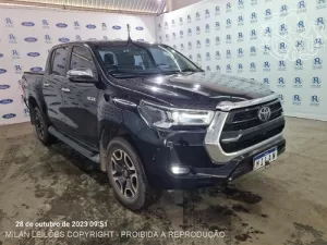 Read more about the article 10 Hilux e 7 Corolla Seminovos no Leilão da Toyota em 12x no Cartão