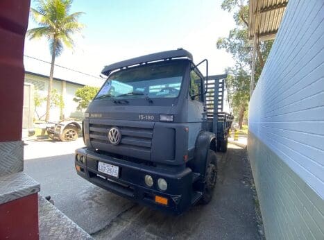 volkswagen-caminhão-carreta-aberta-15.180-euro-2009-oportunidade-leilão-investimento-online