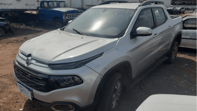 FIAT-TORO-FREEDOM-2018-LEILAO