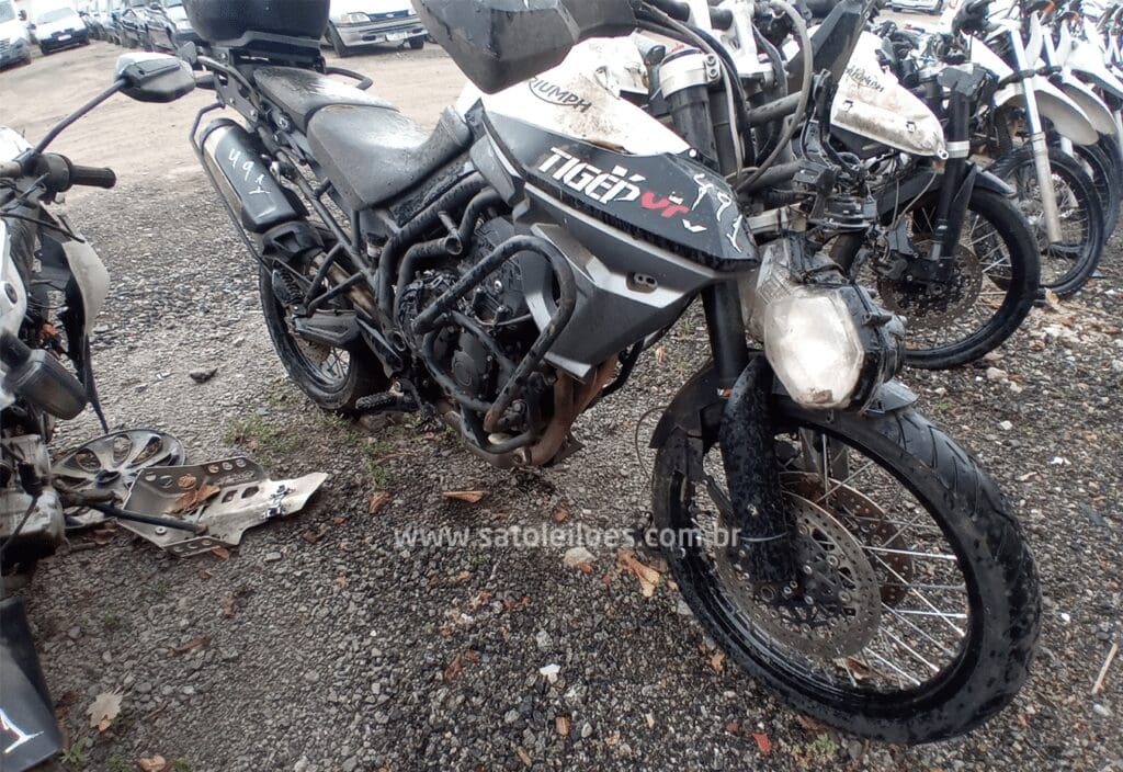 Triumph-Tiger-leilao-moto-oportunidade-investir-renda-extra