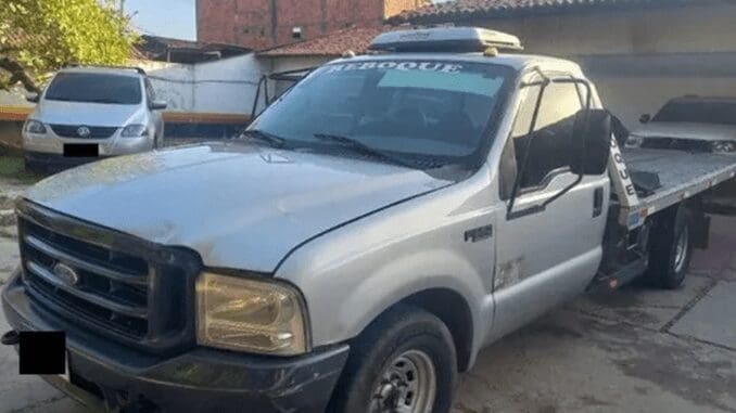 caminhao-prancha-ford-leilao-veiculos-oportunidade-investir-renda-extra