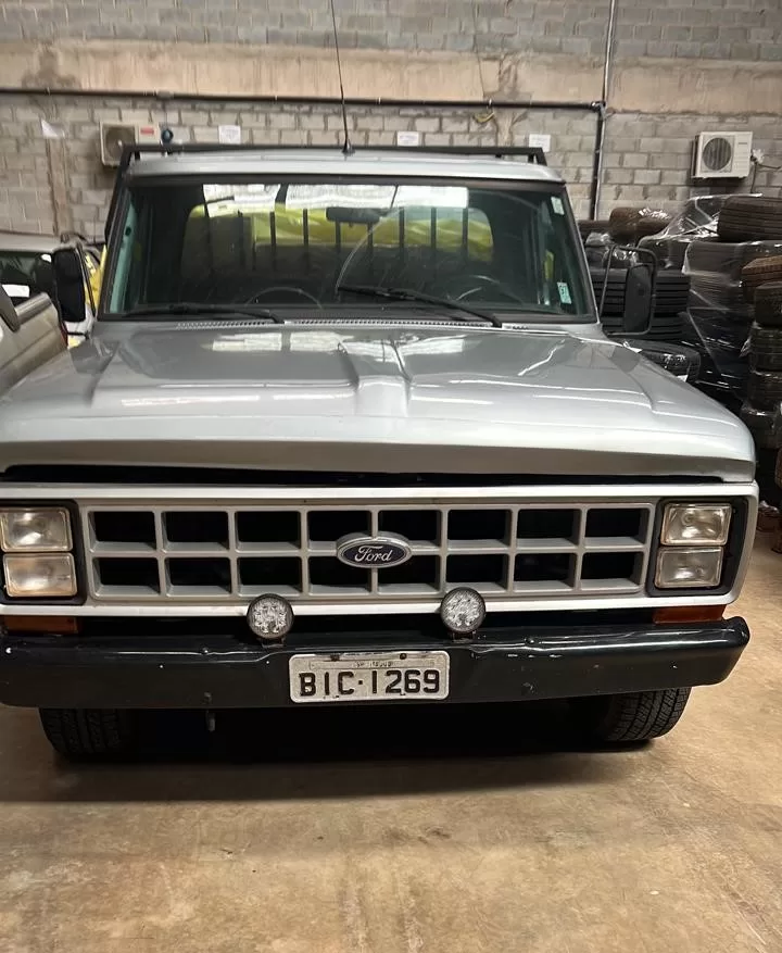 camionete-ford-f1000-1986-leilao-veiculos-oportunidade-investir-renda-extra