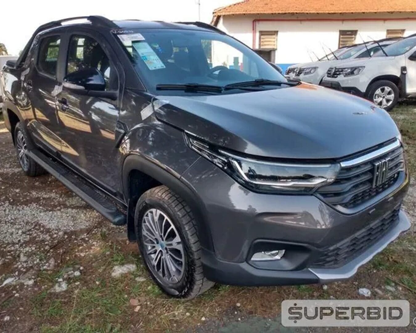 fiat-strada-leilao-veiculos-oportunidade-investir-renda-extra