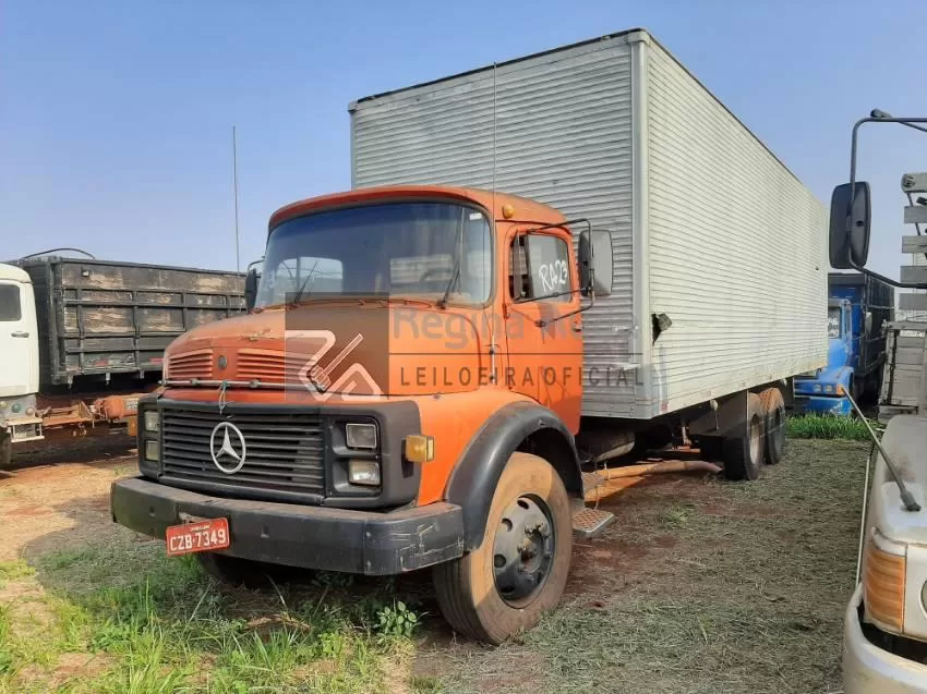 M.BENZ L1113 1980 LEILAO