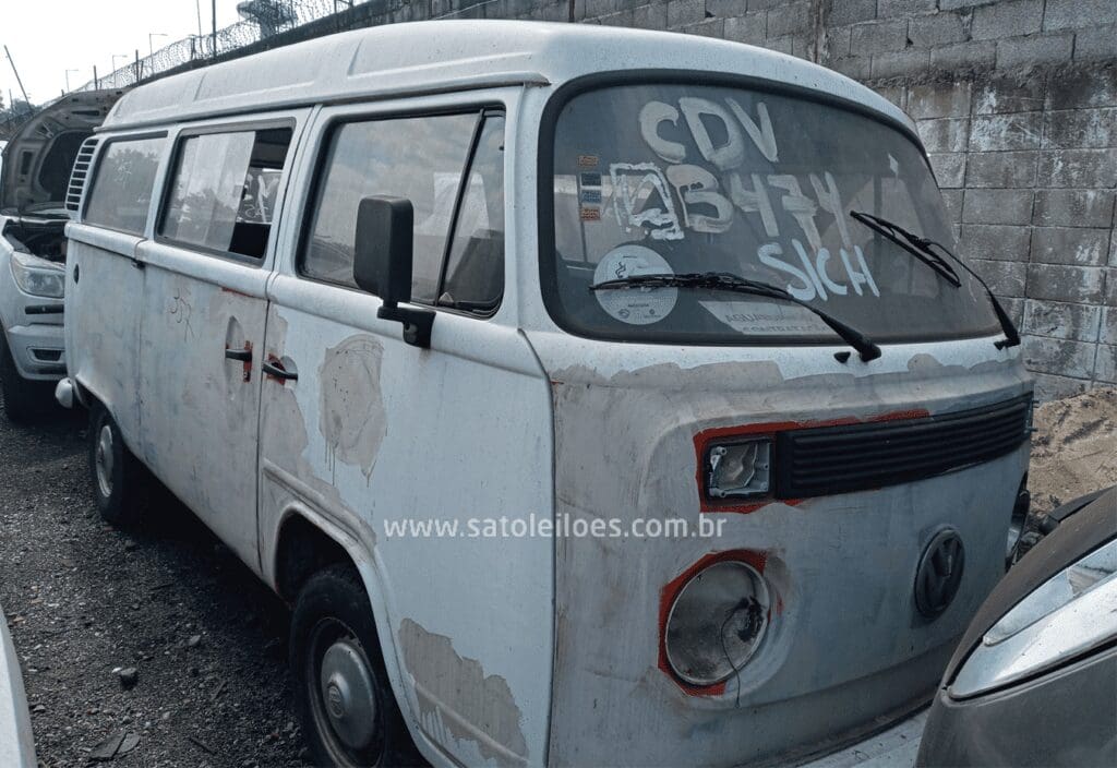 VW-Kombi-2002-leilao-veiculos-oportunidade-investir-renda-extra