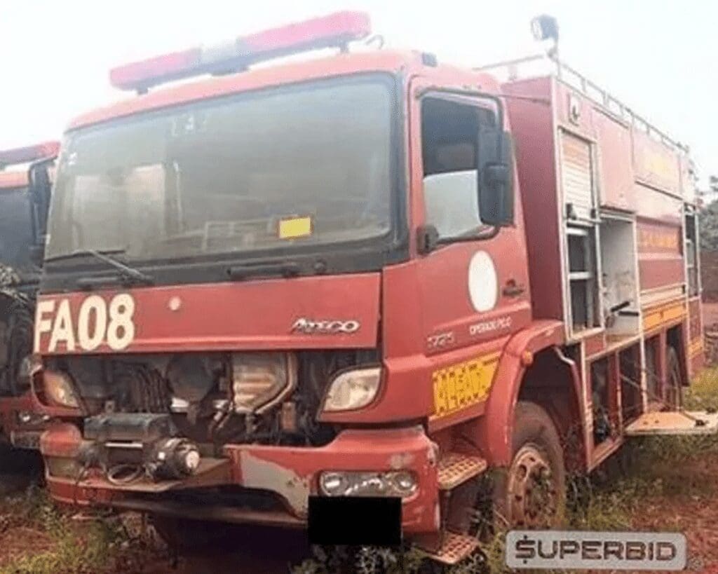 caminhão-bombeiros-mercedes-benz-leilao-veiculos-oportunidade-investir-renda-extra