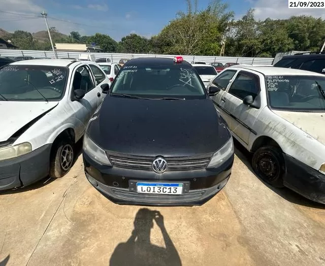 jetta-2011-2012-leilao-veiculos-oportunidade-investir-renda-extra