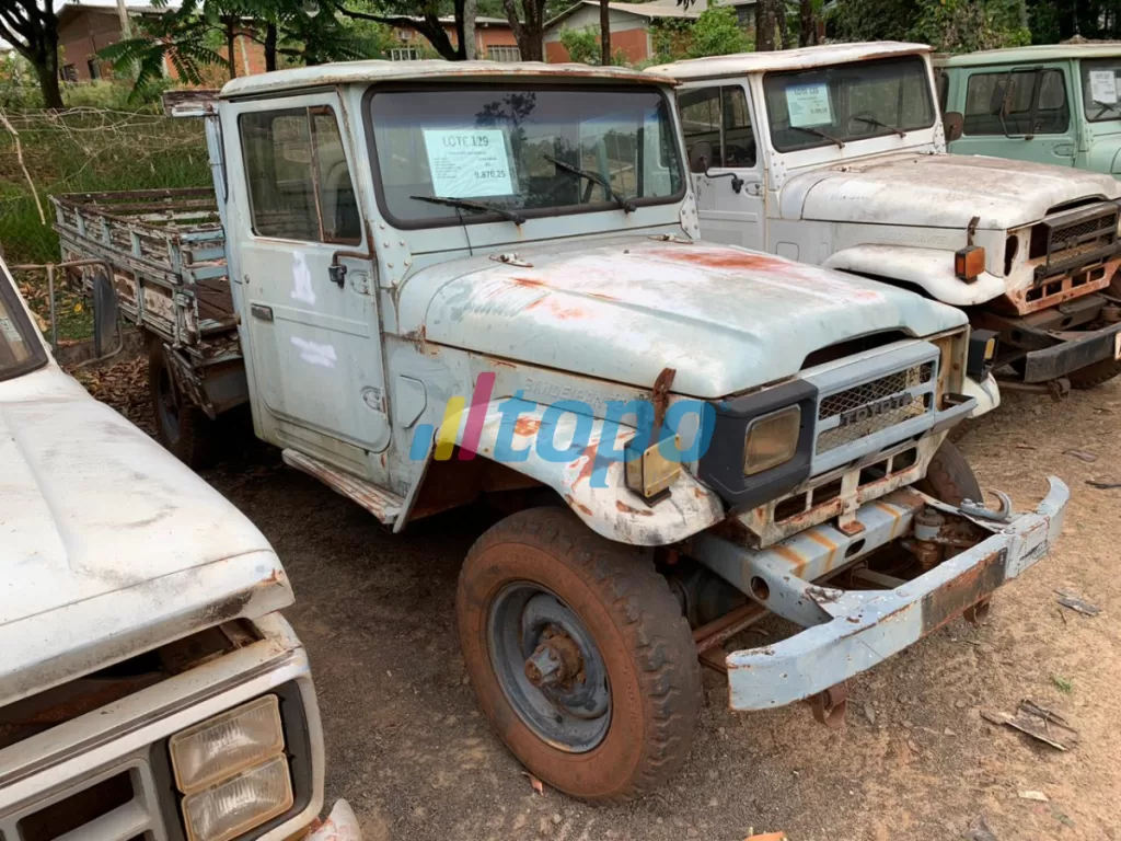 TOYOTA BANDEIRANTE CINZA 1992