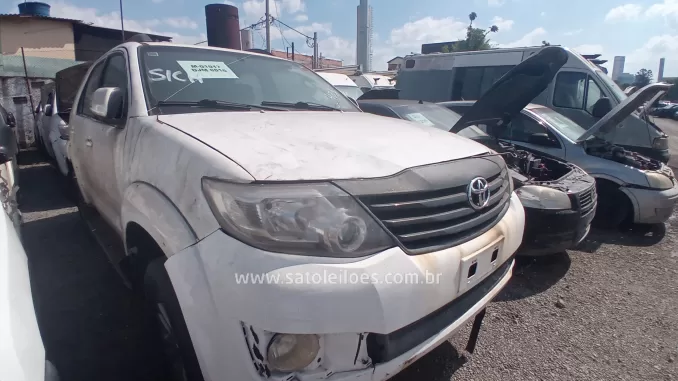 toyota-hilux-SW4-4x4-leilao-caminhonete-oportunidade-renda-extra