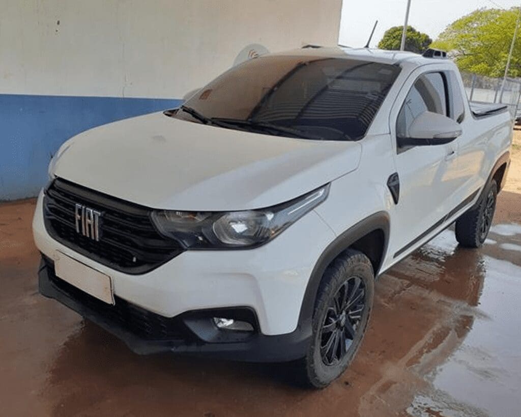 fiat-strada-leilao-veiculos-oportunidade-investir-renda-extra a