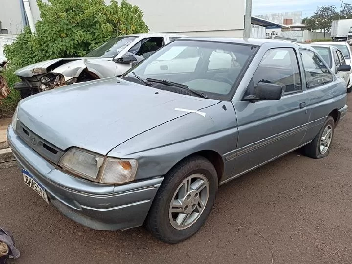 ford-escort-1993-leilao-veiculos-oportunidade-investir-renda-extra