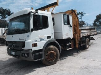 caminhao-mercedes-benz-atego-munck-leilao-oportunidade-investimento-renda-extra