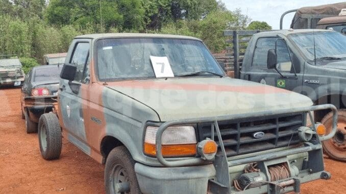 ford-f1000-leilao-veiculos-oportunidade-investir-renda-extra