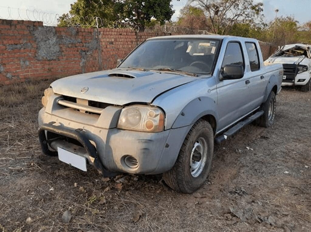 nissan-frontier-leilao-veiculos-oportunidade-investir-renda-extra