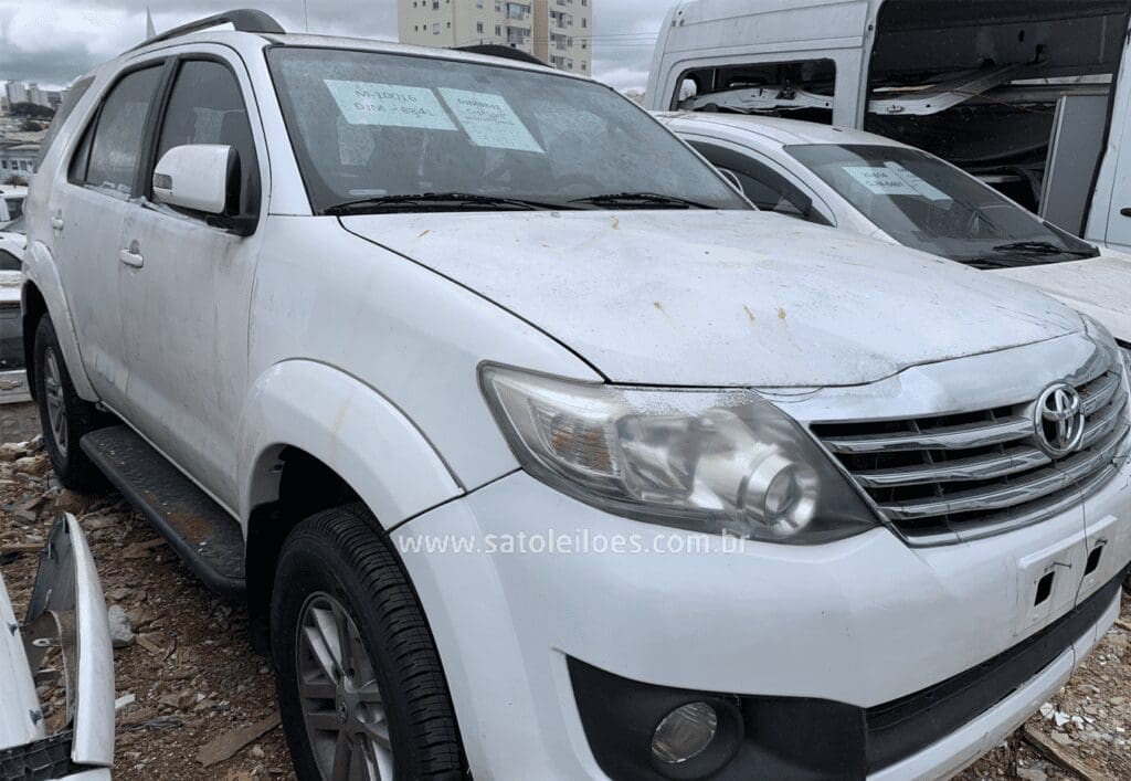 toyota-hilux-leilao-veiculos-oportunidade-investir-renda-extra