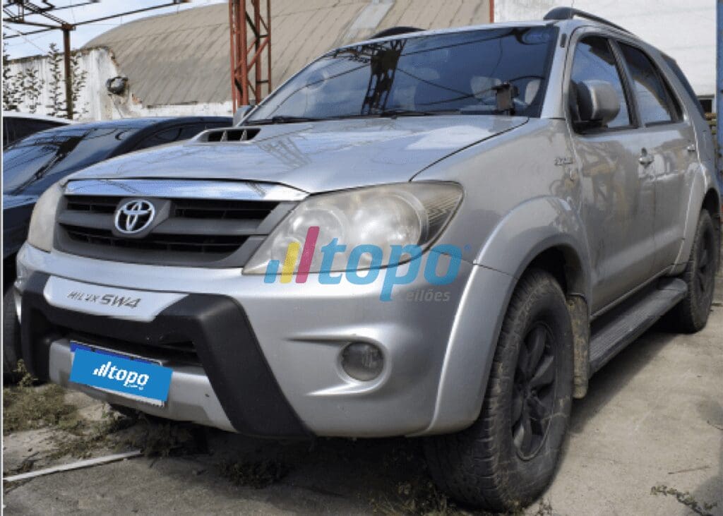 toyota-hilux-leilao-veiculos-oportunidade-investir-renda-extra