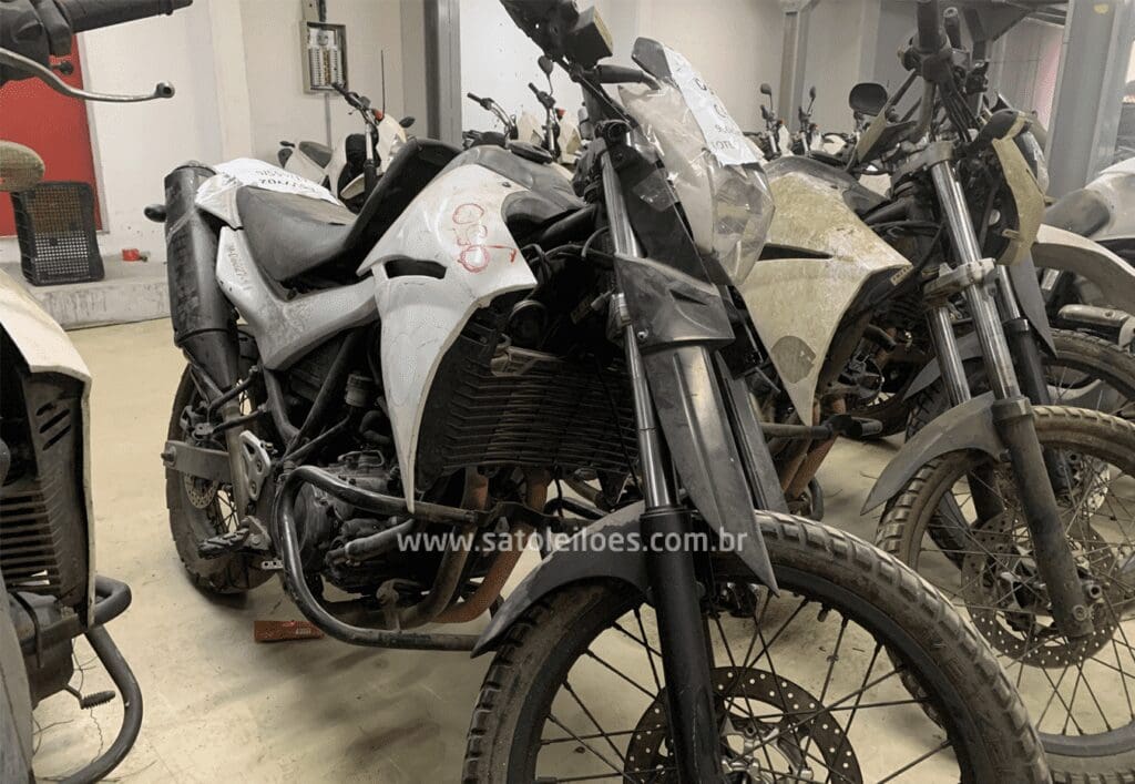 yamaha-xt-leilao-veiculos-moto-oportunidade-investir-renda-extra b