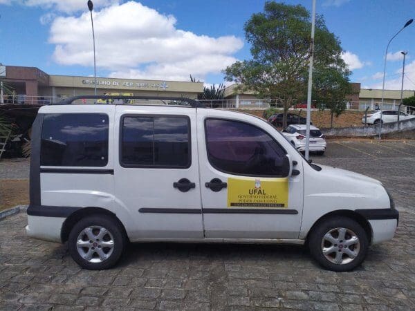 doblo-leilao-veiculos-oportunidade-investir-renda-extra 2