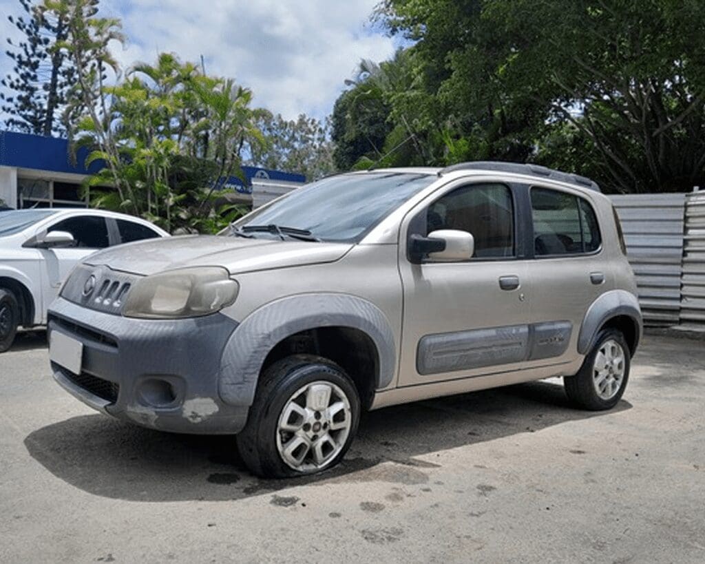 fiat-uno-leilão-veículos-oportunidade-investir-renda-extra