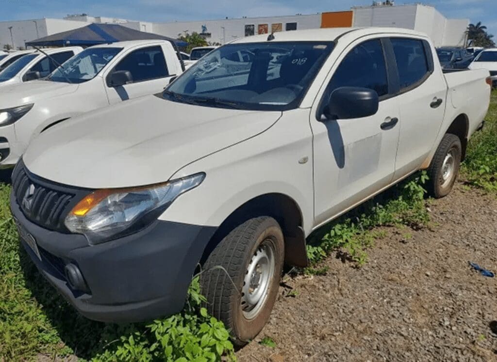 l200-triton-leilão-veiculos-oportunidade-investir-renda-extra