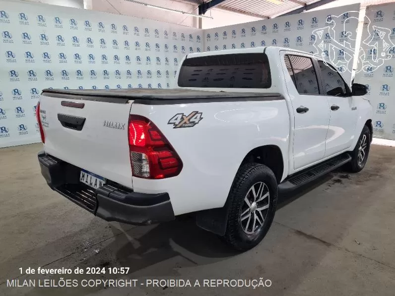 hilux-lowm-2.8-srx-toyota-oportunidade-leilão-descomplicado-investimento-recuperado-financiamento-milan-leilões