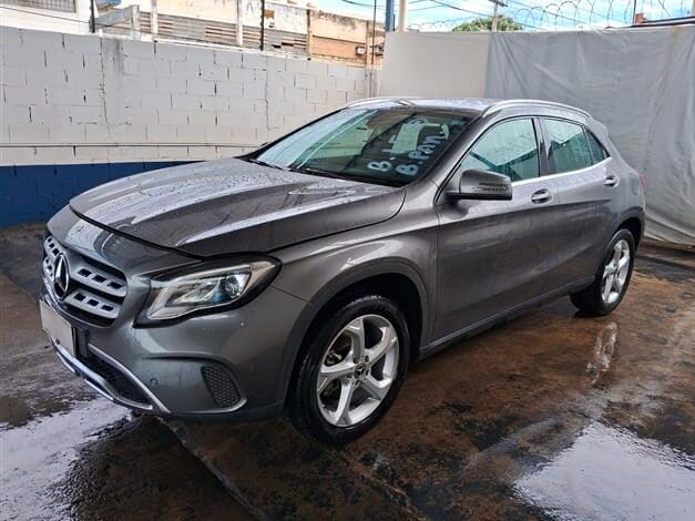 2 mercedes-benz-gla-leilao-veiculos-oportunidade-investir-renda-extra