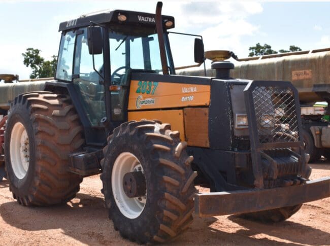 trator-valtra-leilao-agronegocio-veiculos-oportunidade-rural