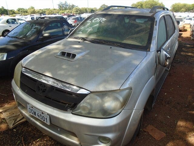 hilux-veiculos-leilao-oportunidade-investir-renda-extra