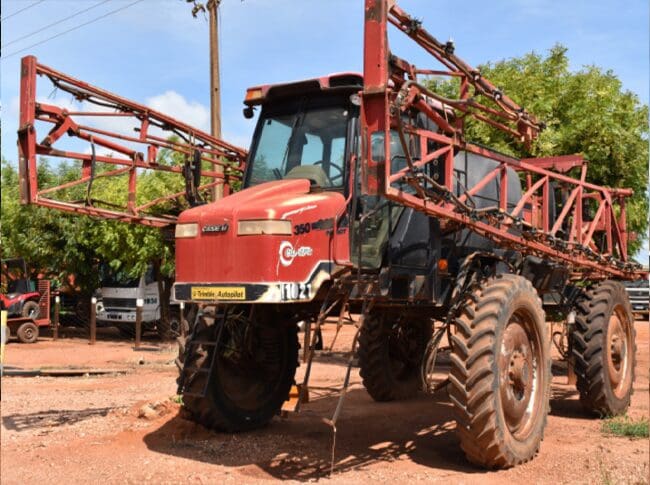 pulverizador-leilao-agronegocio-veiculos-oportunidade-rural