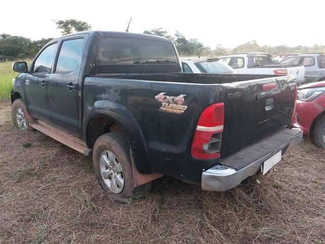 hilux-leilao-veiuclos-oportunidade-investir-renda-extra