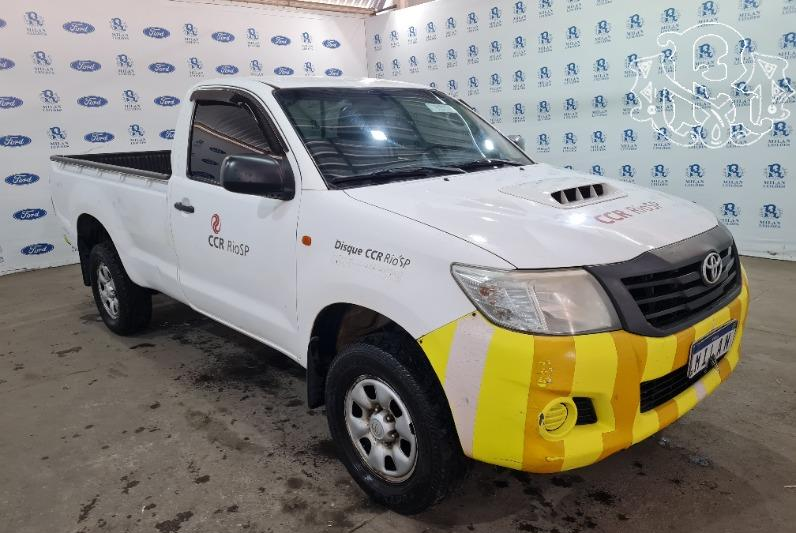 hilux-leilão-veículos-oportunidade-investir-renda-extra