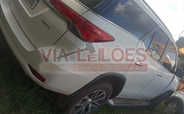 hilux-leilao-veiculos-oportunidade-investir-renda-extra