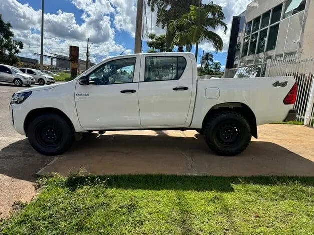 hilux-leilao-veiculos-oportunidade-investir-renda-extra