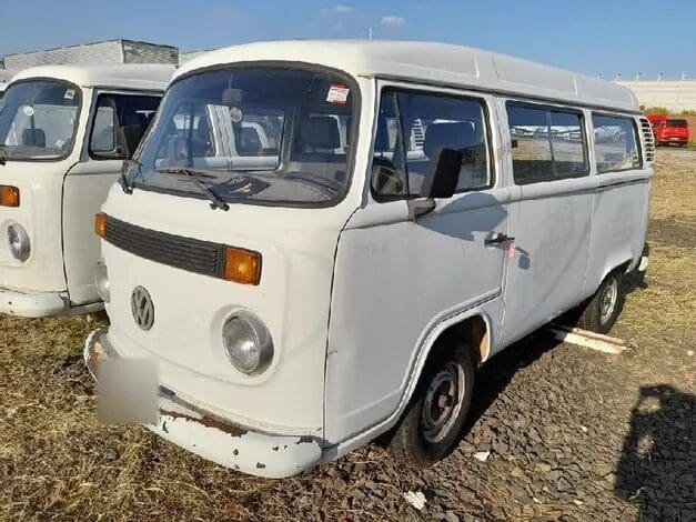 kombi-leilao-veiculos-oportunidade-investir-renda-extra